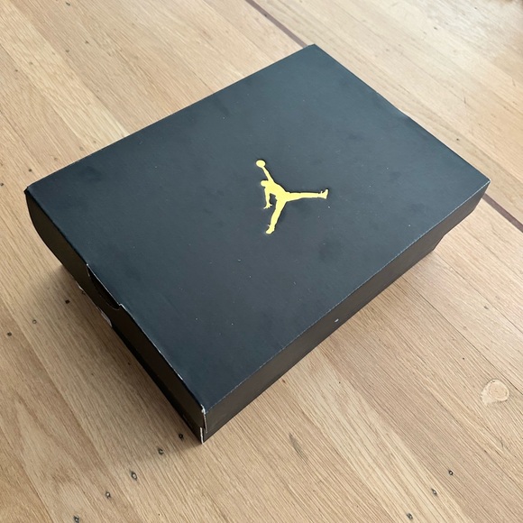 Jordan 1 Low Alternate Bred Toe – Size 10 – Barely Used – With Original Box - Picture 11 of 11